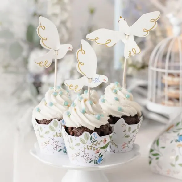 Cupcake Wrappers Blommor och Duvor