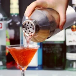 Manhattan Cocktail Shaker