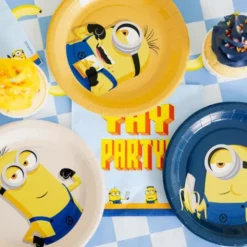Minions Pappersassietter 18 cm 6-pack