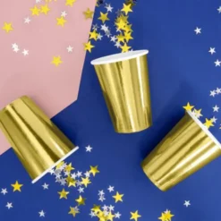 Muggar Metallic Guld