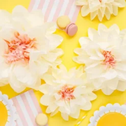 Pappersdekorationer Blommor