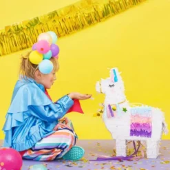 Pinata Lama
