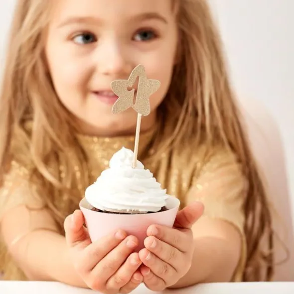 1st Birthday Party Picks Guld